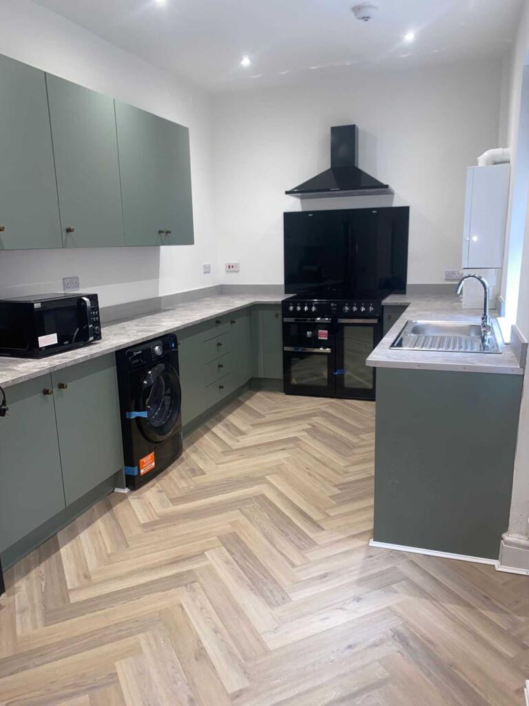 6 bed Mid Terraced House for rent in Manchester. From Flax & Co - Manchester