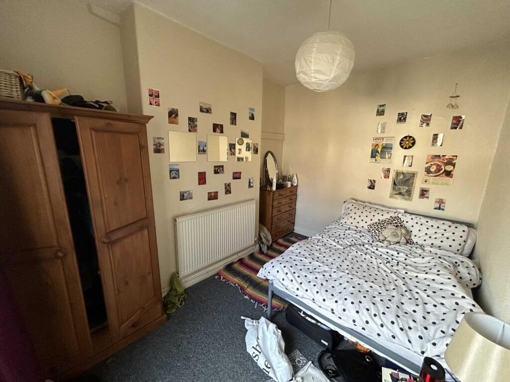 4 bed Mid Terraced House for rent in Gatley. From Flax & Co - Manchester