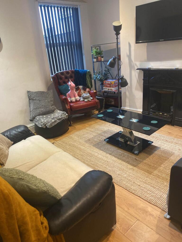 4 bed Mid Terraced House for rent in Stockport. From Flax & Co - Manchester