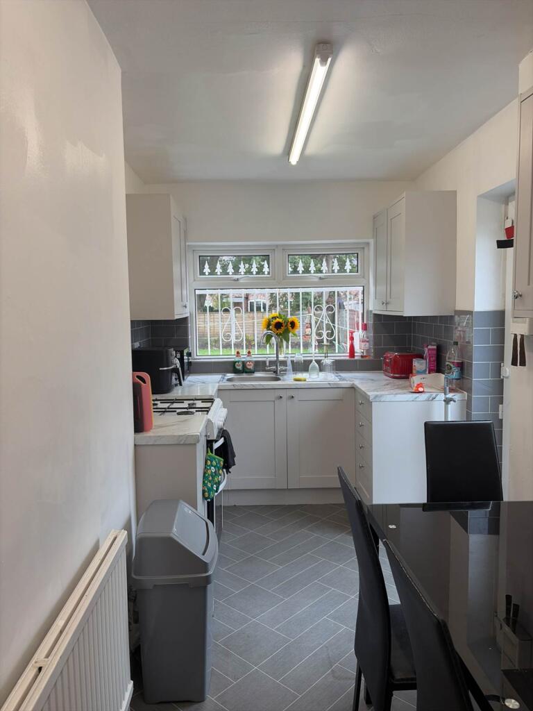4 bed Semi Detached for rent in Manchester. From Flax & Co - Manchester 4 bed Semi Detached for rent in Manchester. From Flax & Co - Manchester