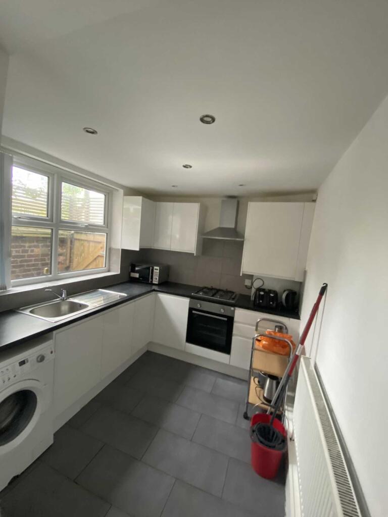 5 bed Mid Terraced House for rent in Manchester. From Flax & Co - Manchester