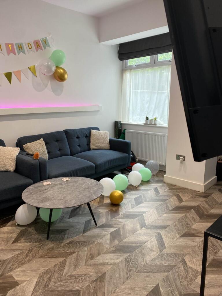 6 bed Mid Terraced House for rent in Manchester. From Flax & Co - Manchester