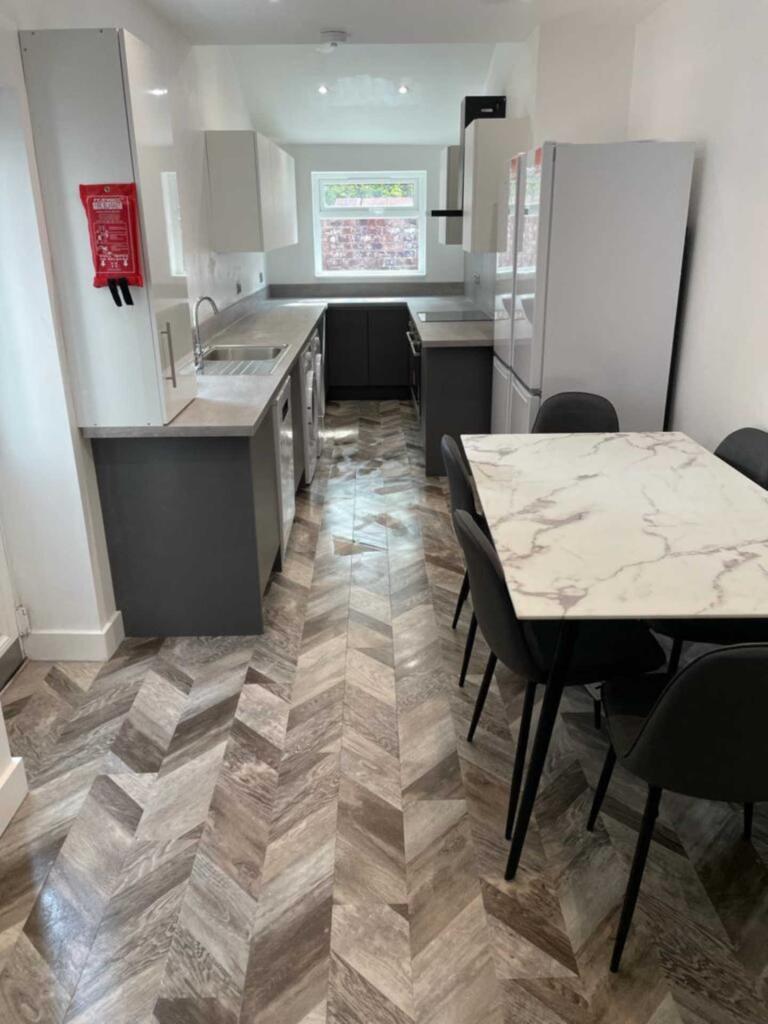 6 bed Mid Terraced House for rent in Stockport. From Flax & Co - Manchester