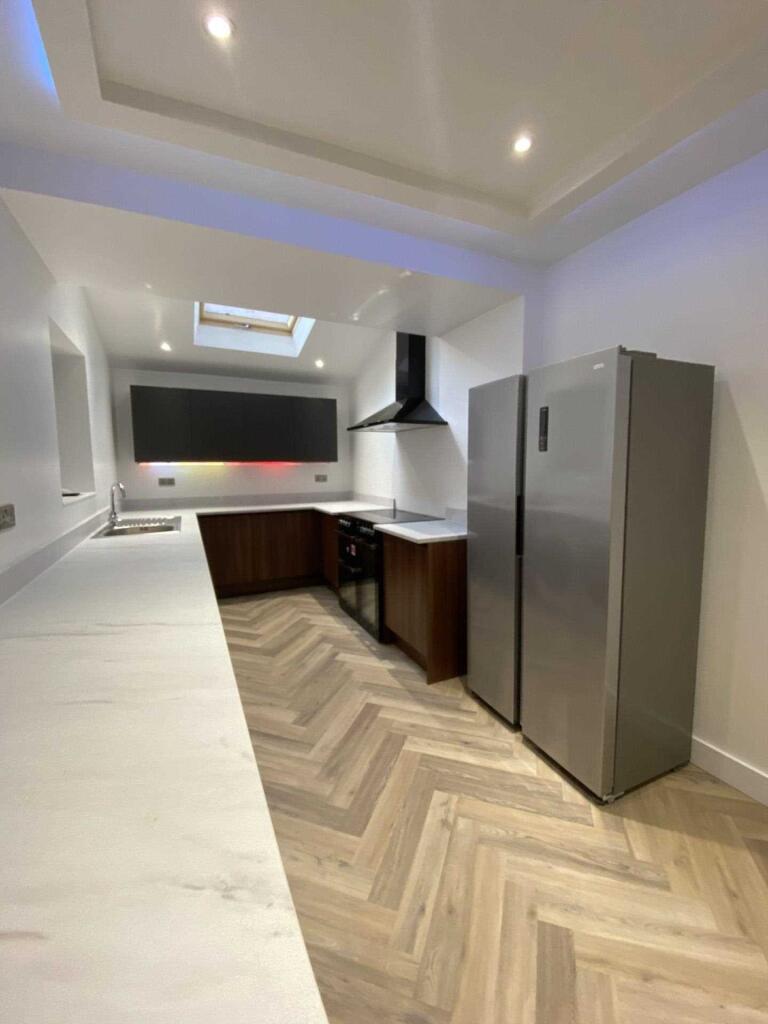 6 bed Mid Terraced House for rent in Manchester. From Flax & Co - Manchester