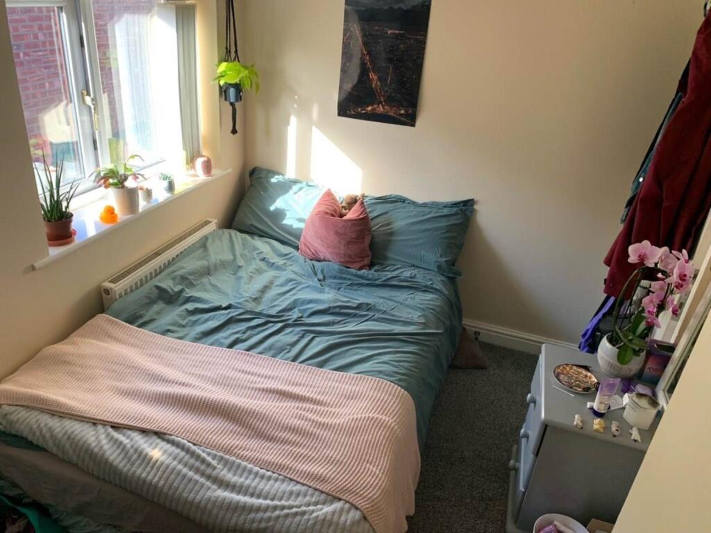 6 bed Semi Detached for rent in Gatley. From Flax & Co - Manchester