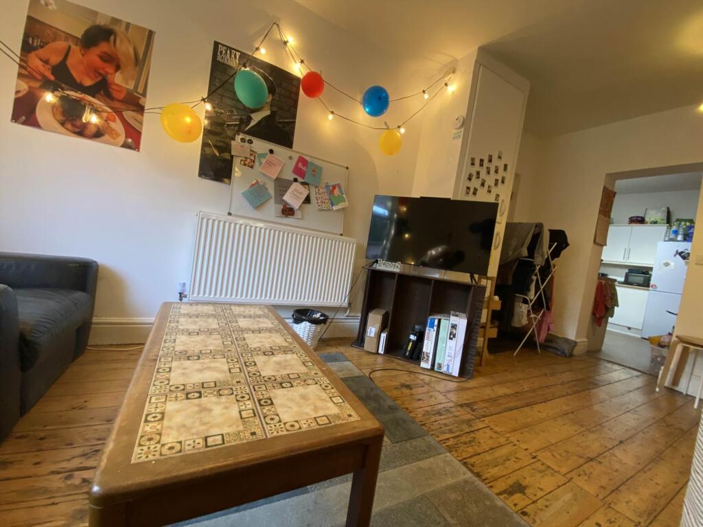 6 bed Semi Detached for rent in Gatley. From Flax & Co - Manchester