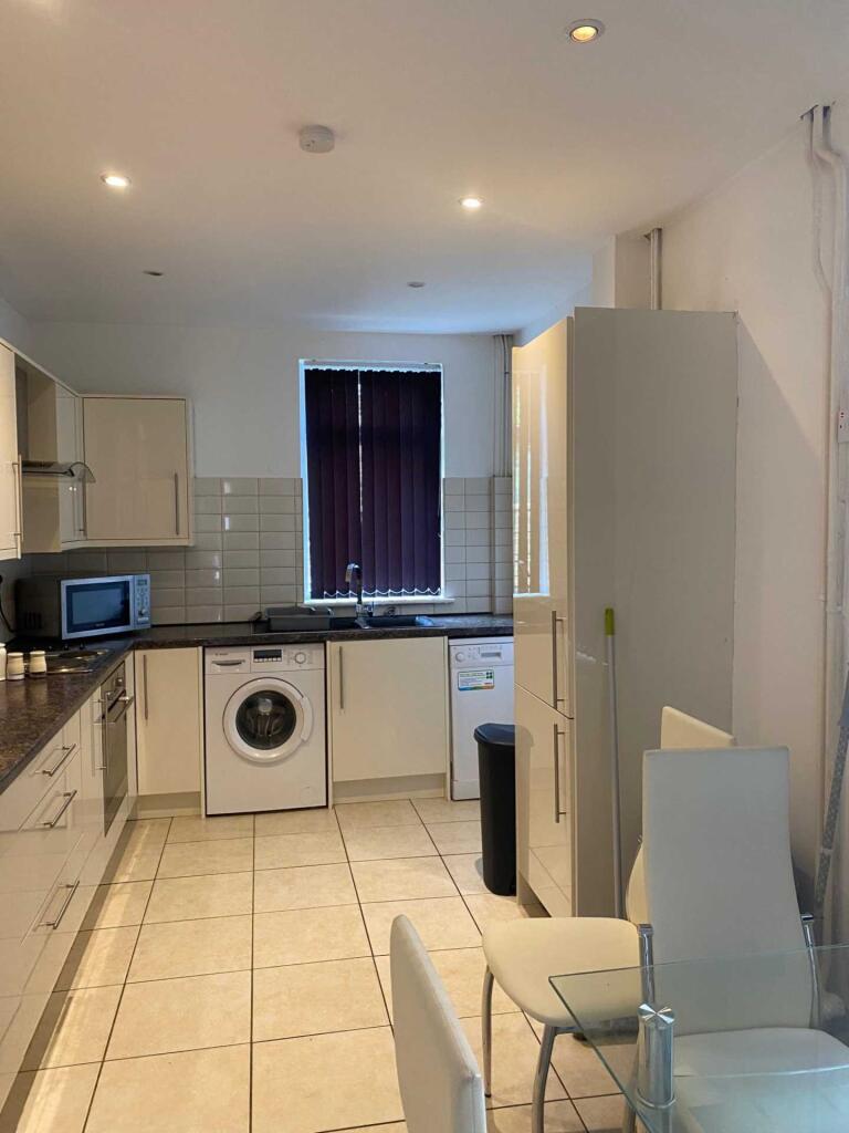 4 bed Mid Terraced House for rent in Manchester. From Flax & Co - Manchester