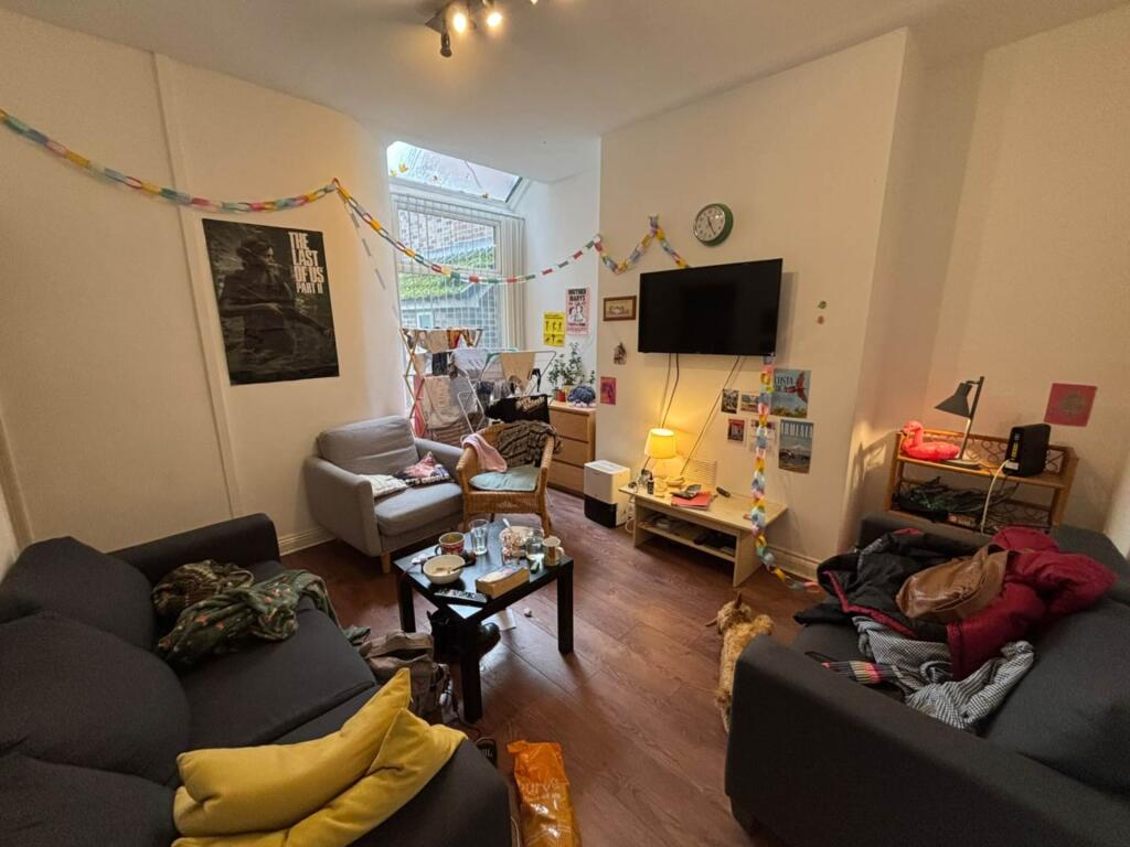 4 bed Mid Terraced House for rent in Stockport. From Flax & Co - Manchester