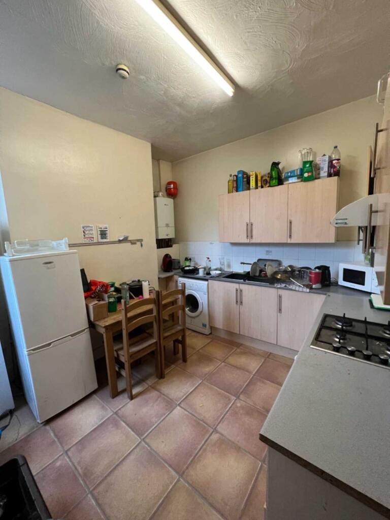 5 bed Semi Detached for rent in Stockport. From Flax & Co - Manchester