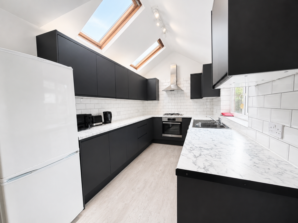 4 bed Detached for rent in Manchester. From House (Manchester) Ltd - Manchester