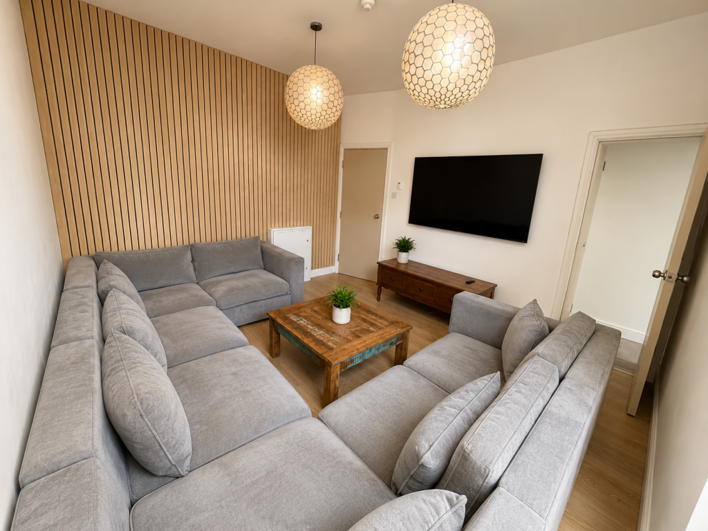 7 bed Mid Terraced House for rent in Manchester. From House (Manchester) Ltd - Manchester 7 bed Mid Terraced House for rent in Manchester. From House (Manchester) Ltd - Manchester