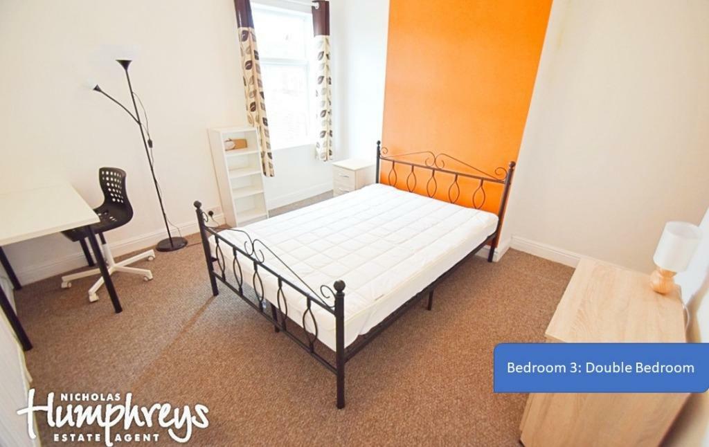 3 bed Mid Terraced House for rent in Stoke-on-Trent. From Nicholas Humphreys - Stoke-On-Trent