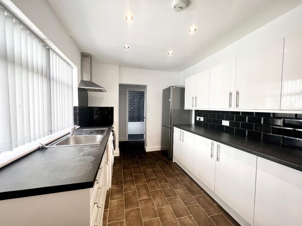 4 bed Mid Terraced House for rent in Stoke-on-Trent. From Nicholas Humphreys - Stoke-On-Trent