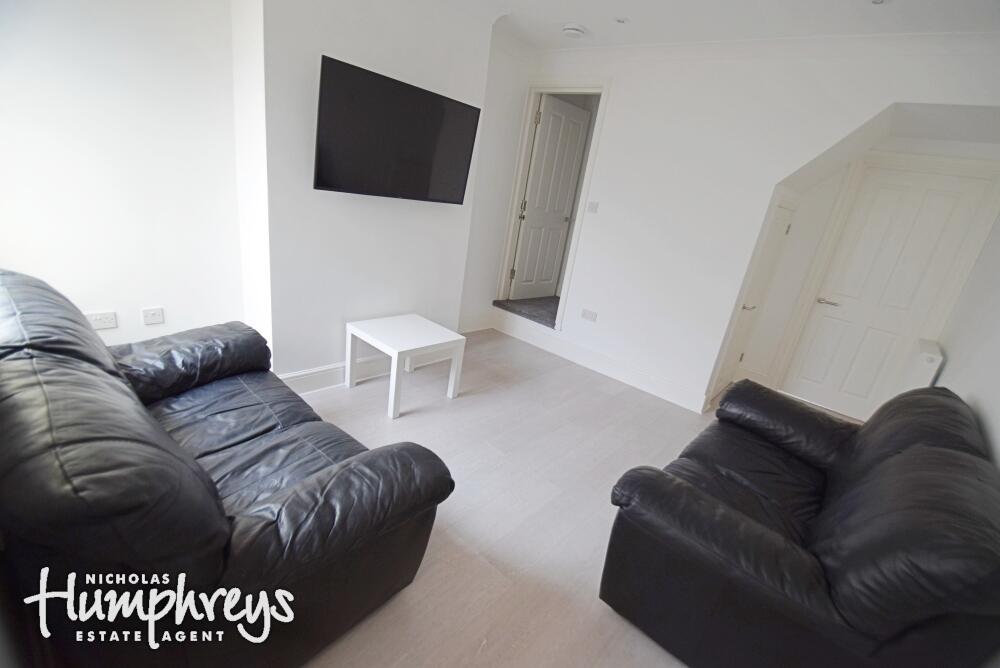 4 bed Mid Terraced House for rent in Stoke-on-Trent. From Nicholas Humphreys - Stoke-On-Trent