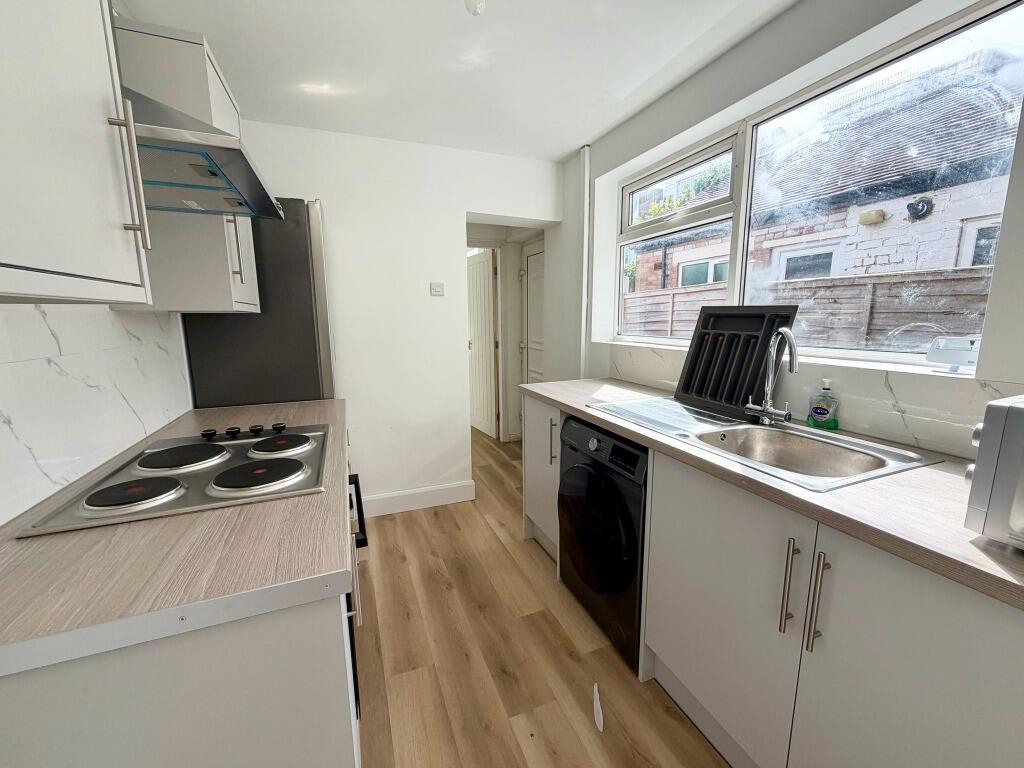 4 bed Mid Terraced House for rent in Stoke-on-Trent. From Nicholas Humphreys - Stoke-On-Trent