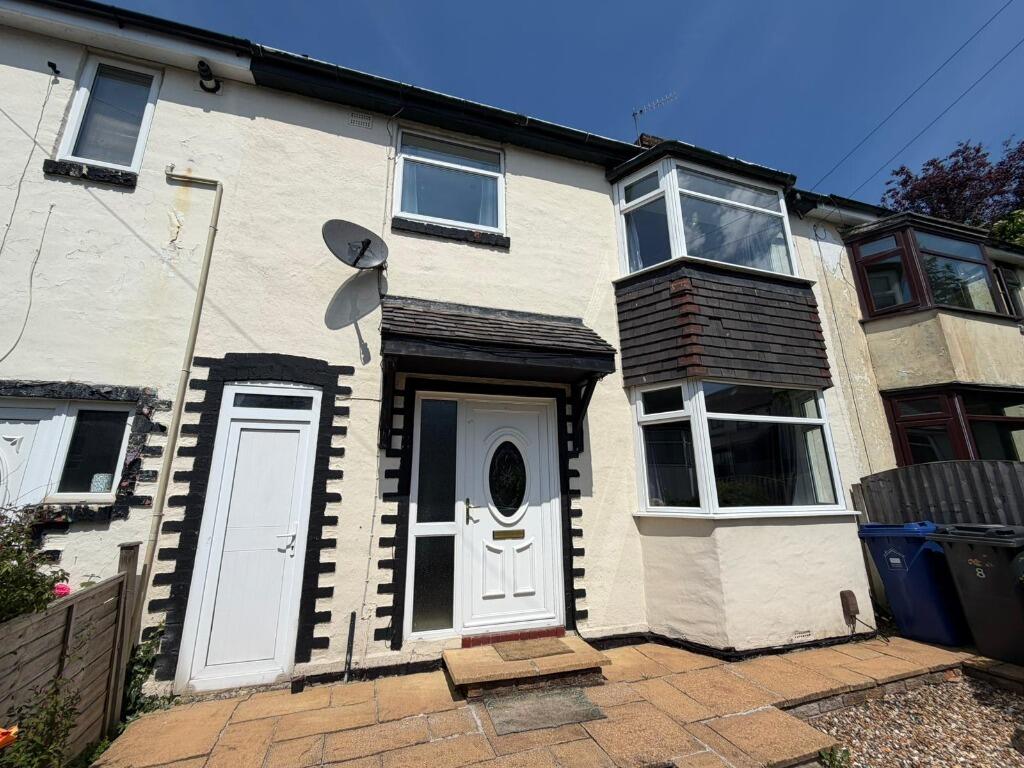 4 bed Mid Terraced House for rent in Newcastle-under-Lyme. From Nicholas Humphreys - Stoke-On-Trent