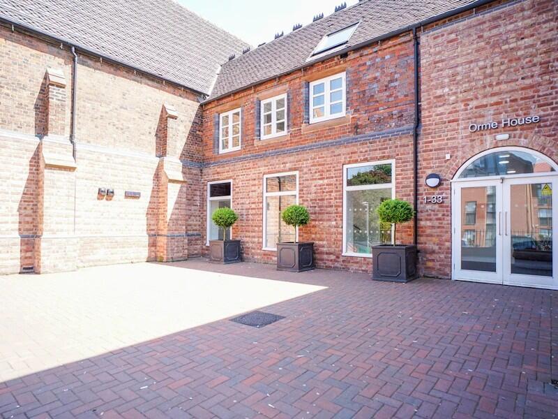 4 bed Studio for rent in Newcastle-under-Lyme. From Nicholas Humphreys - Stoke-On-Trent