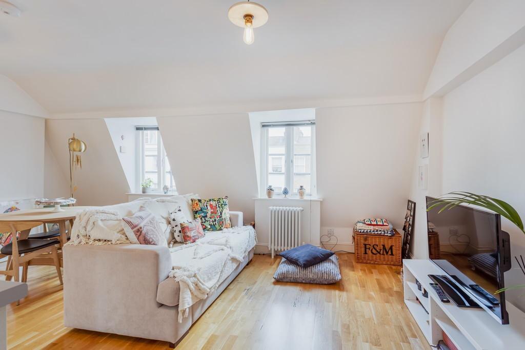 1 bed Apartment for rent in Westminster. From Greater London Properties - Bloomsbury