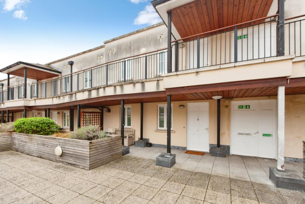 2 bed 1st Floor Flat for rent in Upper Swainswick. From Romans - Bath