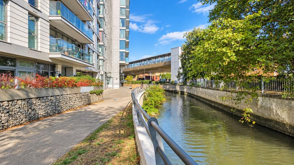 1 bed Apartment for rent in London. From Benham & Reeves - Surrey Quays - Surrey Quays