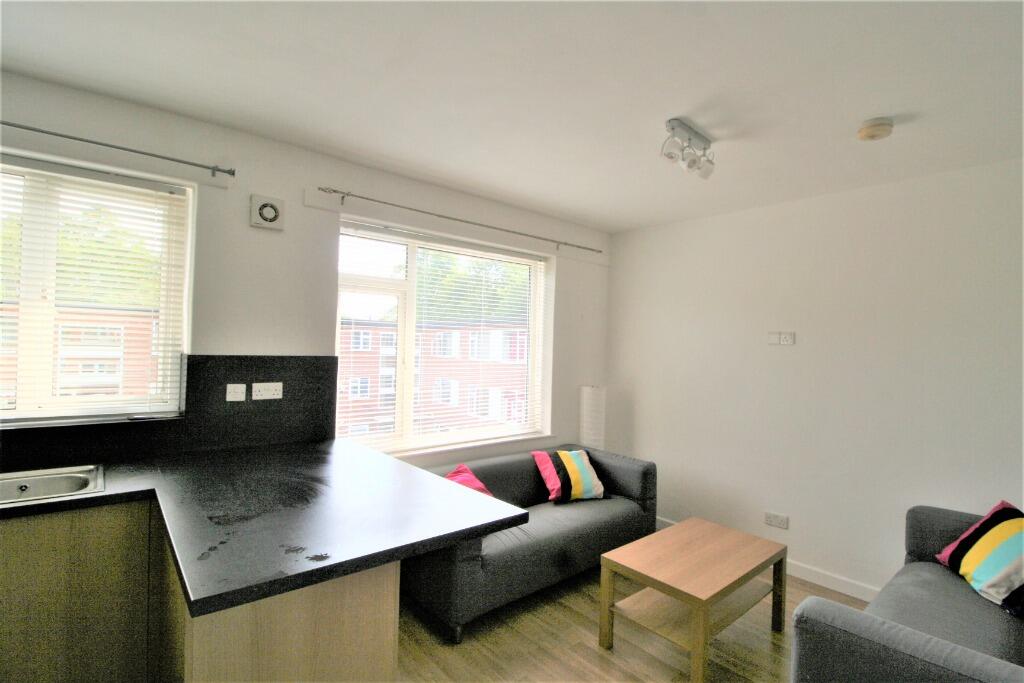 3 bed 1st Floor Flat for rent in Manchester. From Nicholas Humphreys - Manchester