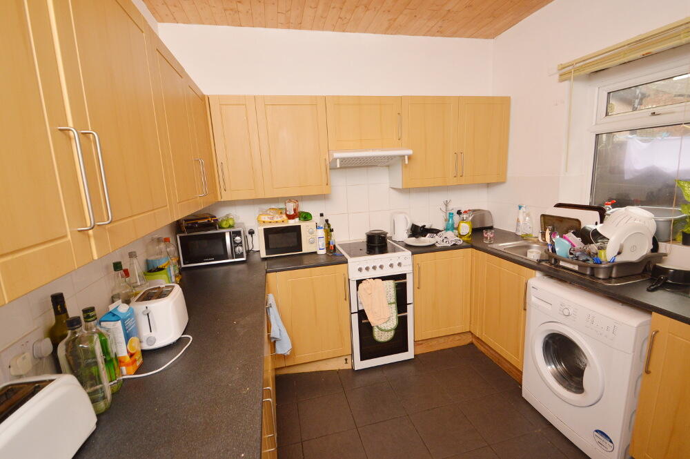 5 bed Detached for rent in Manchester. From Nicholas Humphreys - Manchester