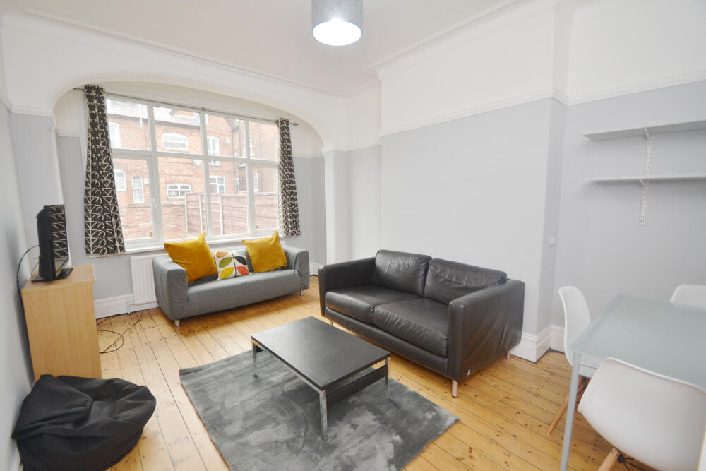 4 bed Mid Terraced House for rent in Manchester. From Nicholas Humphreys - Manchester