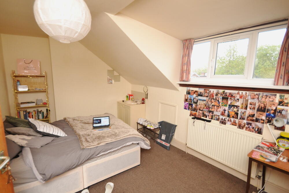 7 bed Mid Terraced House for rent in Manchester. From Nicholas Humphreys - Manchester