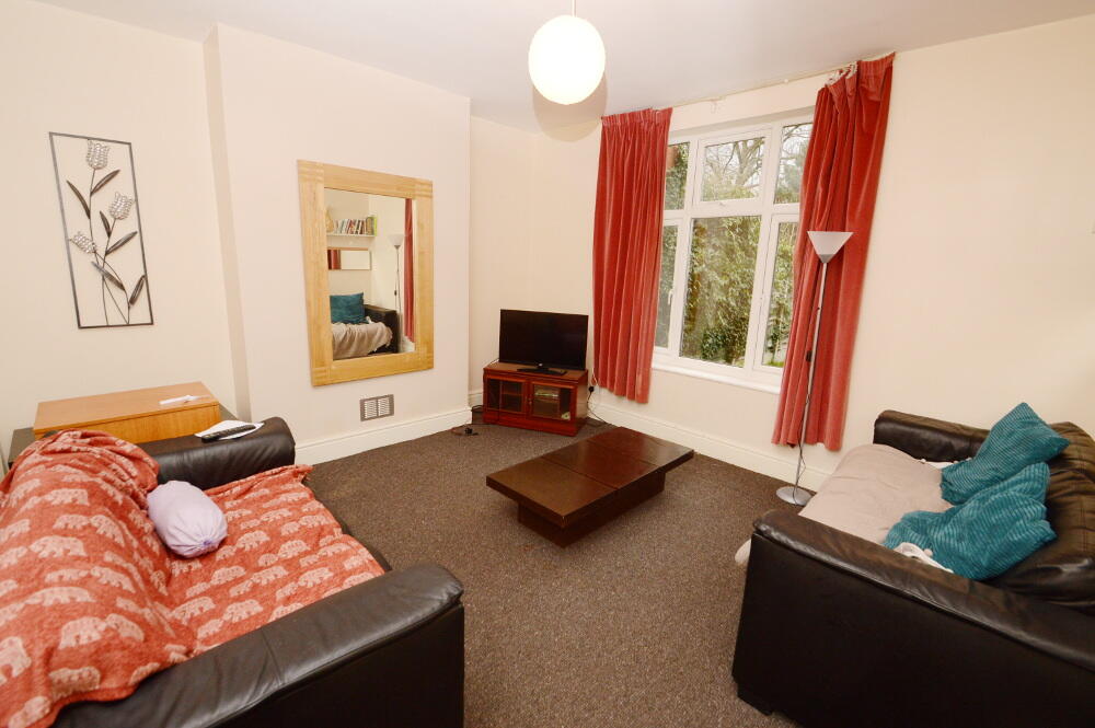 4 bed Mid Terraced House for rent in Manchester. From Nicholas Humphreys - Manchester 4 bed Mid Terraced House for rent in Manchester. From Nicholas Humphreys - Manchester