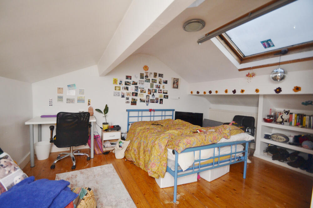 6 bed Mid Terraced House for rent in Manchester. From Nicholas Humphreys - Manchester