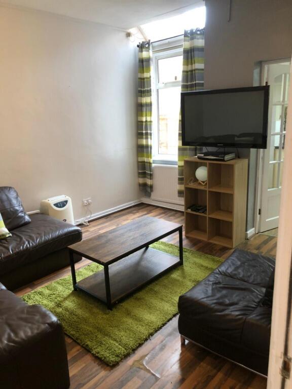 4 bed Mid Terraced House for rent in Manchester. From Nicholas Humphreys - Manchester