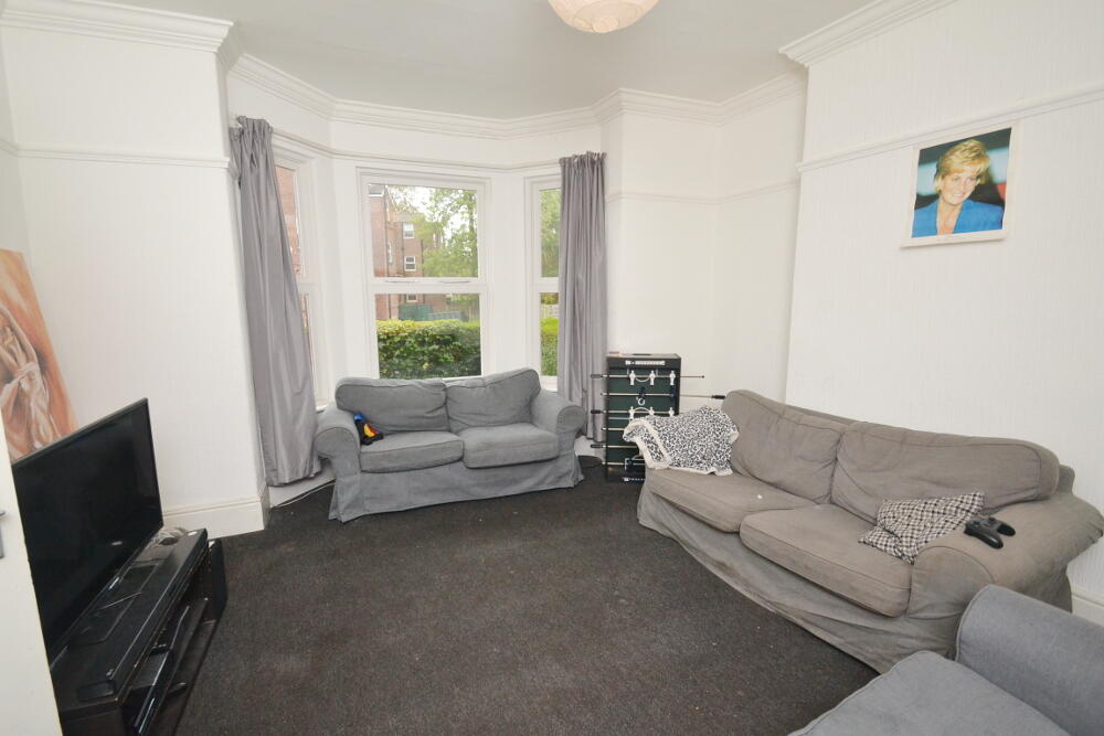 7 bed Mid Terraced House for rent in Manchester. From Nicholas Humphreys - Manchester