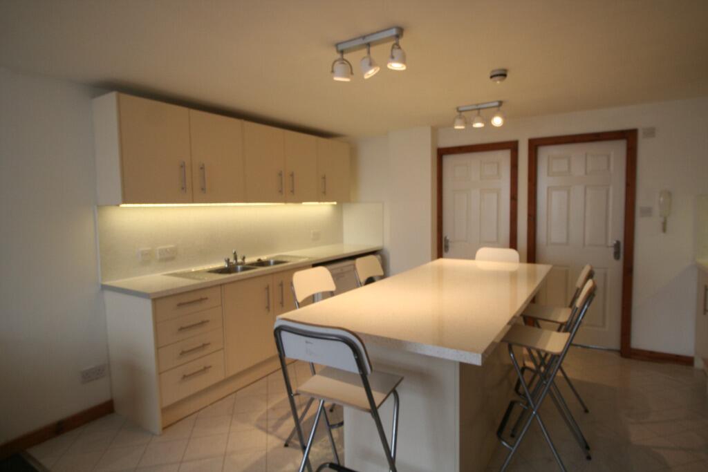 7 bed Mid Terraced House for rent in Manchester. From Nicholas Humphreys - Manchester