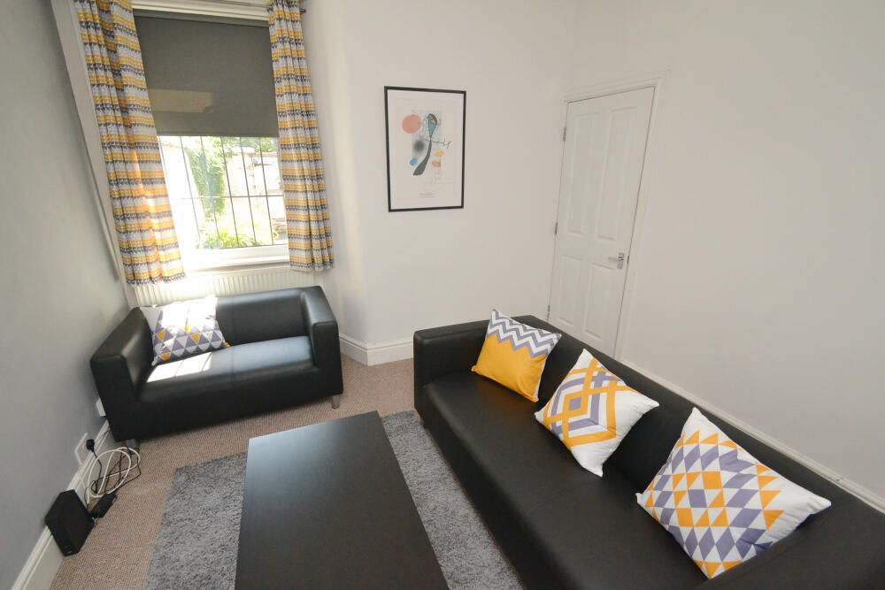 4 bed Mid Terraced House for rent in Manchester. From Nicholas Humphreys - Manchester
