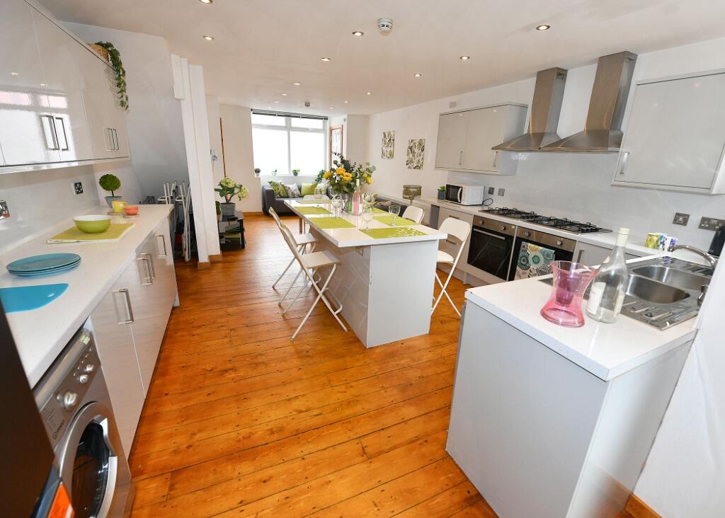 7 bed Mid Terraced House for rent in Manchester. From Nicholas Humphreys - Manchester