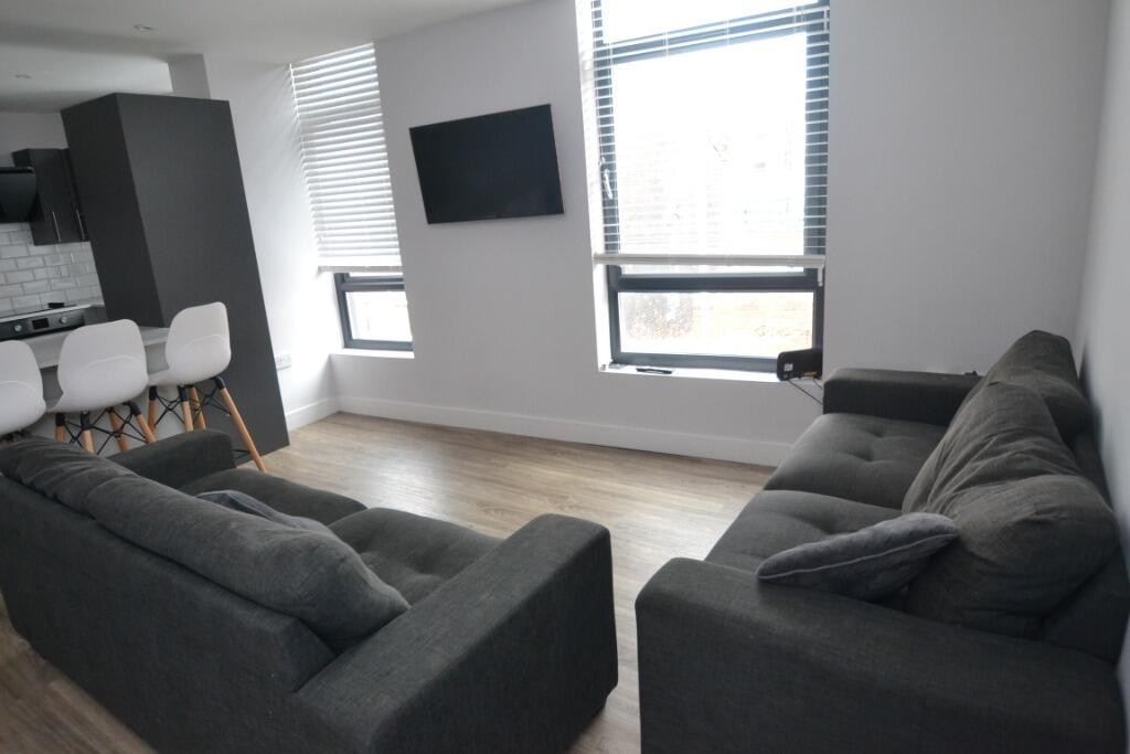 6 bed 1st Floor Flat for rent in Manchester. From Nicholas Humphreys - Manchester