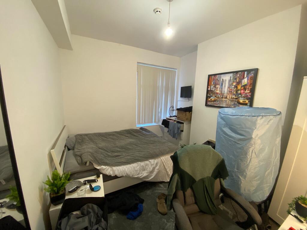 7 bed Mid Terraced House for rent in Manchester. From Nicholas Humphreys - Manchester