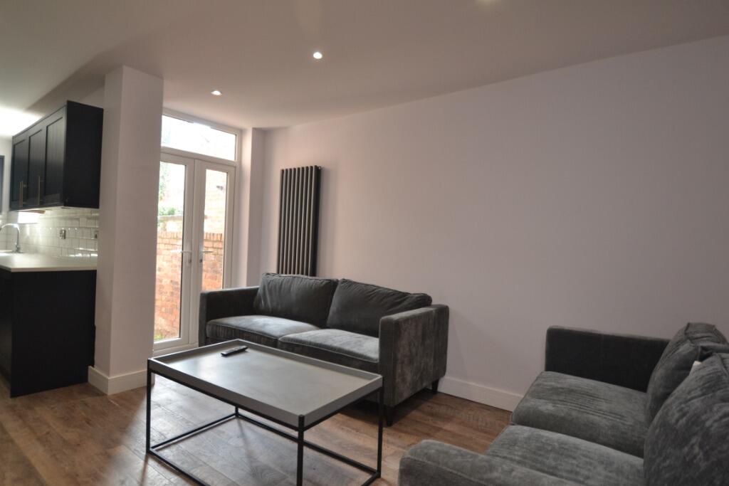 6 bed Detached for rent in Manchester. From Nicholas Humphreys - Manchester