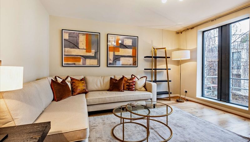 2 bed 1st Floor Flat for rent in Chelsea. From AbbeySpring - London 2 bed 1st Floor Flat for rent in Chelsea. From AbbeySpring - London