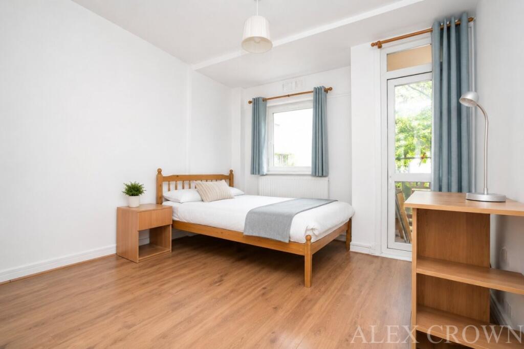 4 bed 1st Floor Flat for rent in Islington. From Alex Crown Lettings & Estate Agents - Islington