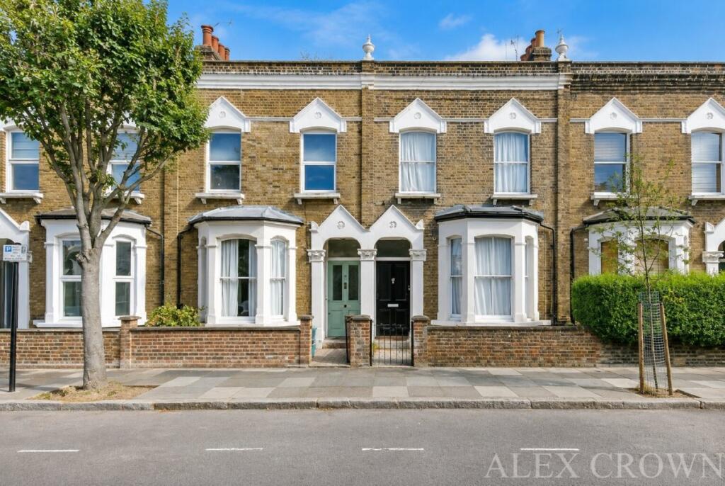 5 bed Mid Terraced House for rent in Camden Town. From Alex Crown Lettings & Estate Agents - Islington