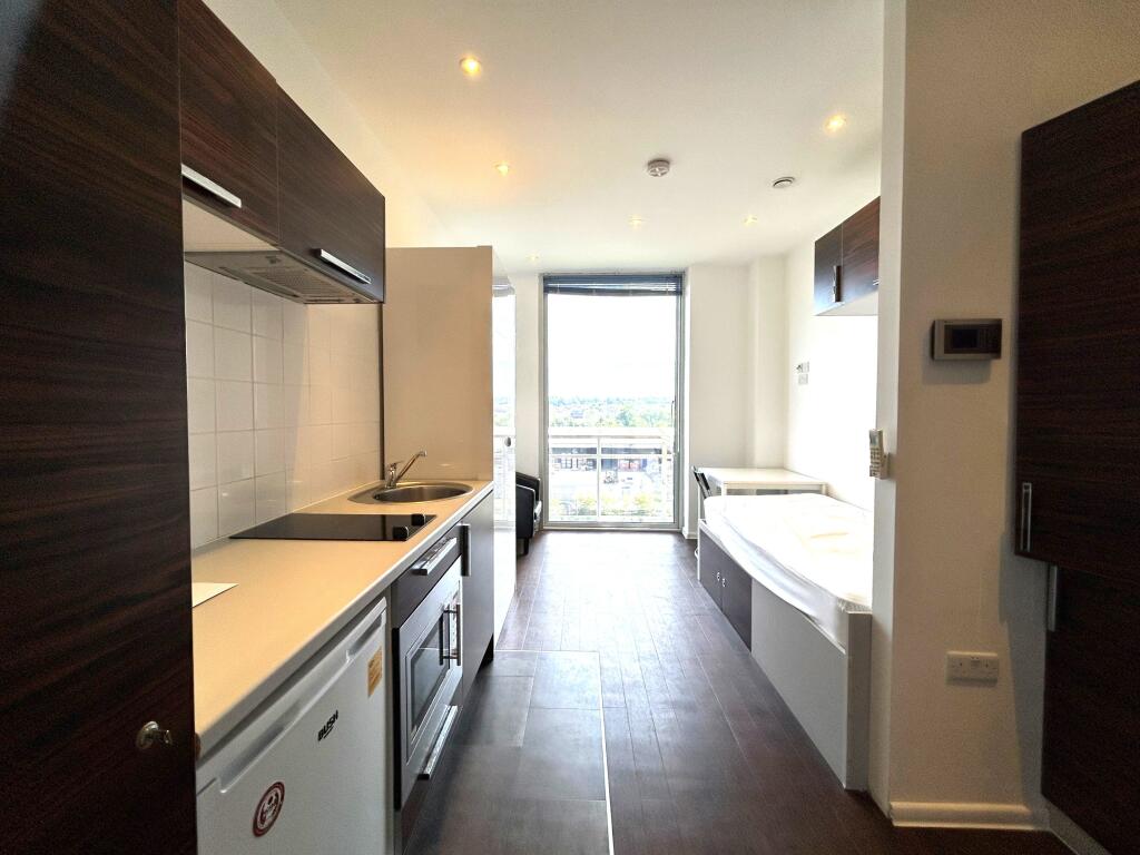 4 bed Studio for rent in Guildford. From Belvoir - Guildford - Sales