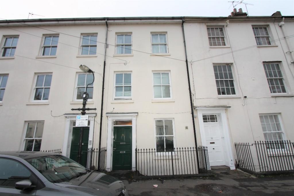 2 bed 1st Floor Flat for rent in Whitnash. From Belvoir - Leamington Spa 2 bed 1st Floor Flat for rent in Whitnash. From Belvoir - Leamington Spa