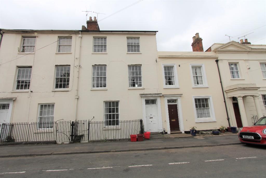 5 bed Apartment for rent in Whitnash. From Belvoir - Leamington Spa