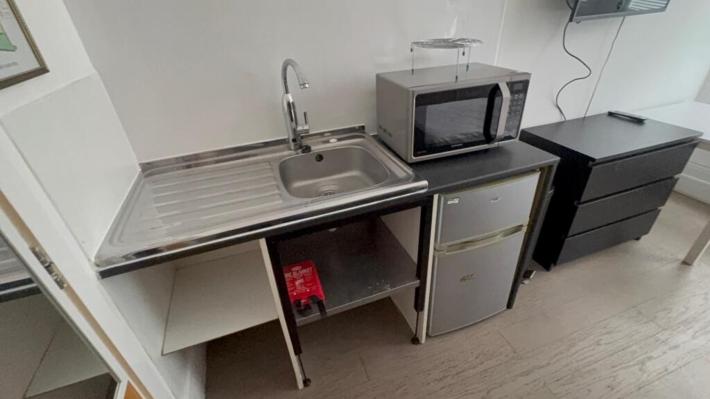 0 bed Studio for rent in Greenwich. From Berns & Co - West Hampstead 0 bed Studio for rent in Greenwich. From Berns & Co - West Hampstead