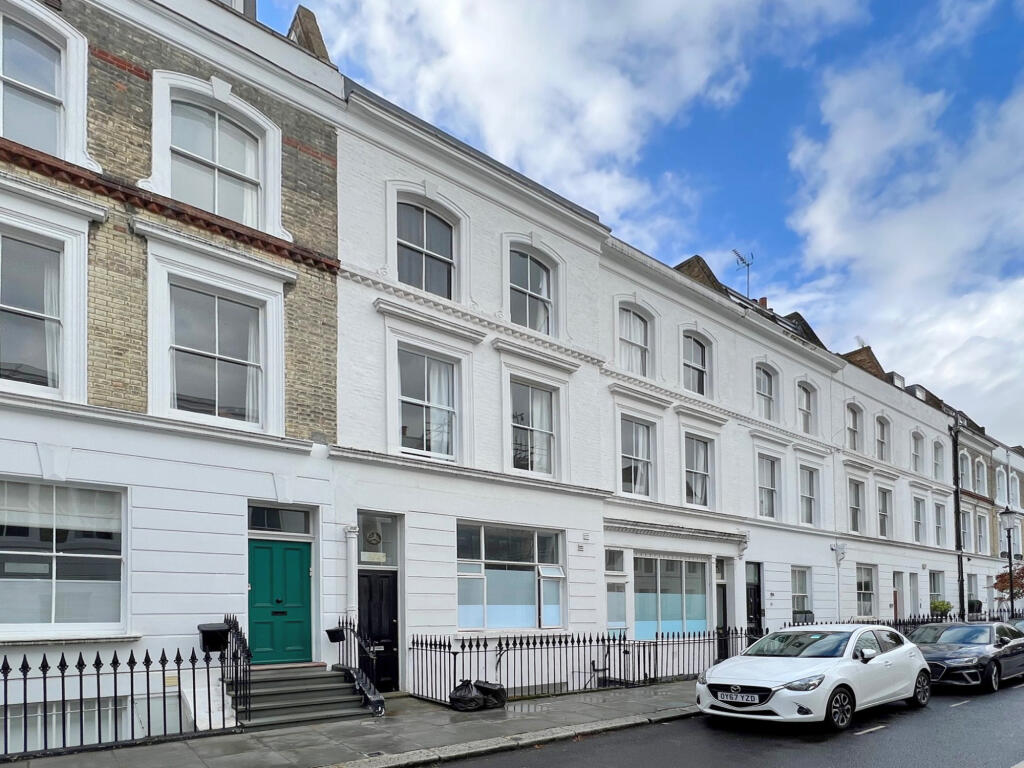 4 bed Mid Terraced House for rent in Chelsea. From Broadway & West - London
