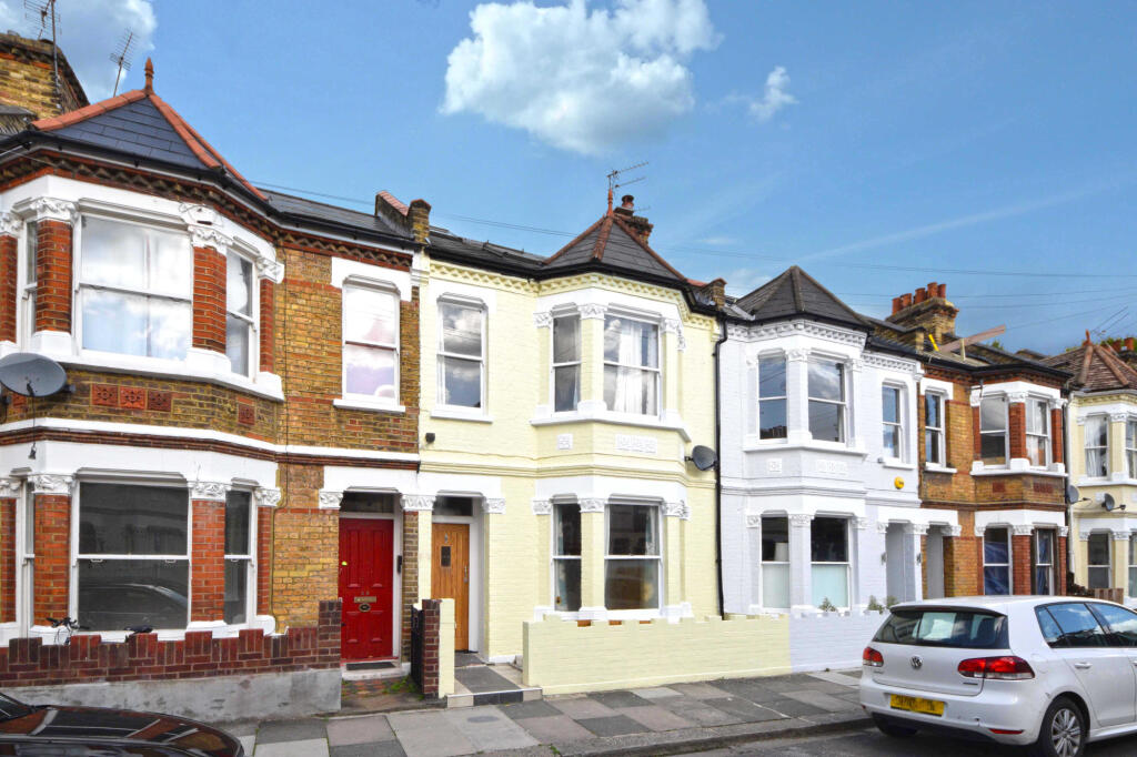 5 bed Mid Terraced House for rent in London. From Broadway & West - London 5 bed Mid Terraced House for rent in London. From Broadway & West - London