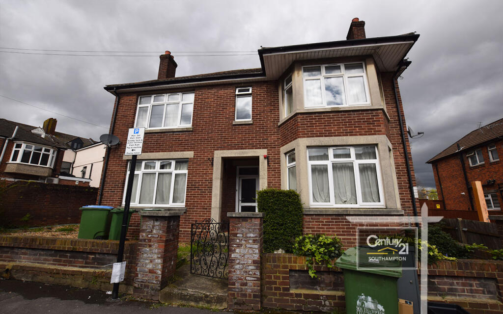 3 bed Apartment for rent in Southampton. From Century21 Southampton - Southampton