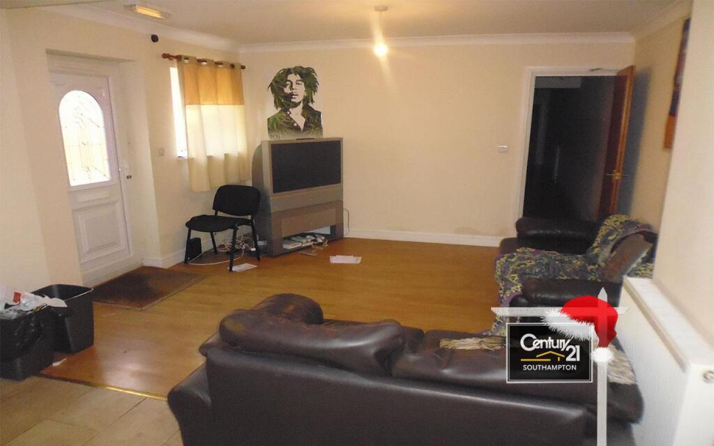 4 bed 1st Floor Flat for rent in Southampton. From Century21 Southampton - Southampton 4 bed 1st Floor Flat for rent in Southampton. From Century21 Southampton - Southampton