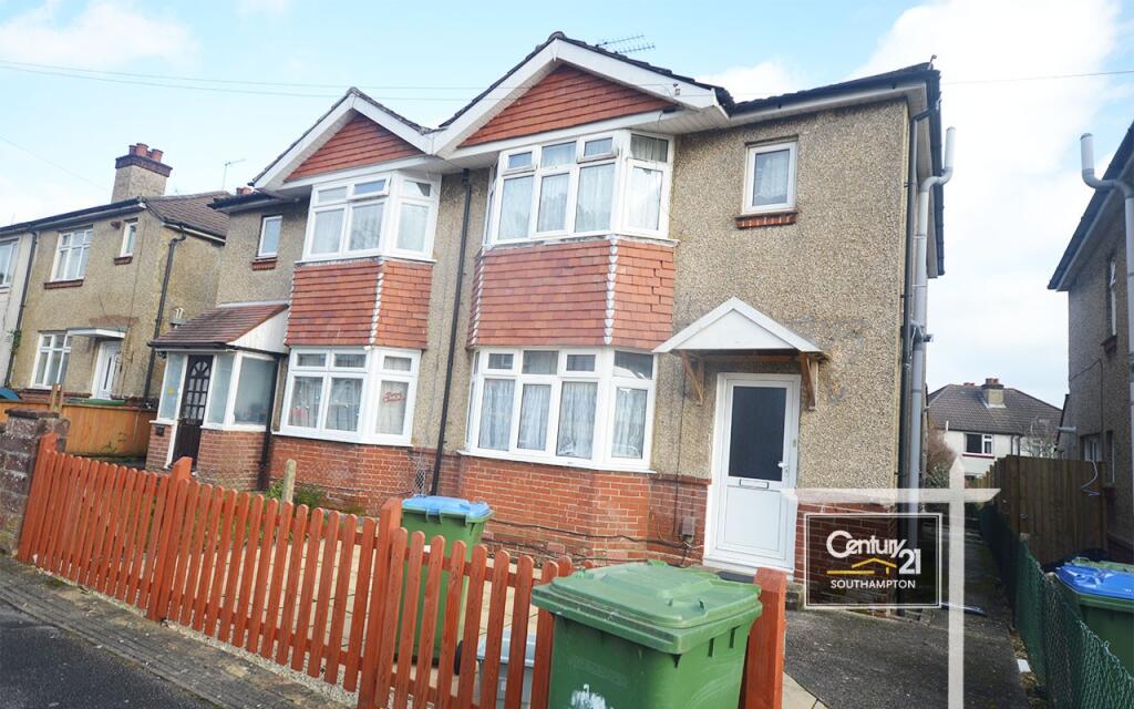3 bed Semi Detached for rent in Rownhams. From Century21 Southampton - Southampton 3 bed Semi Detached for rent in Rownhams. From Century21 Southampton - Southampton